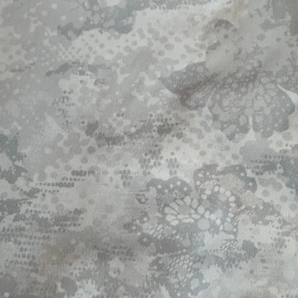 LULULEMON Free to Be Serene Bra M Size 10 Gray Floral Lace Camo Strappy Back